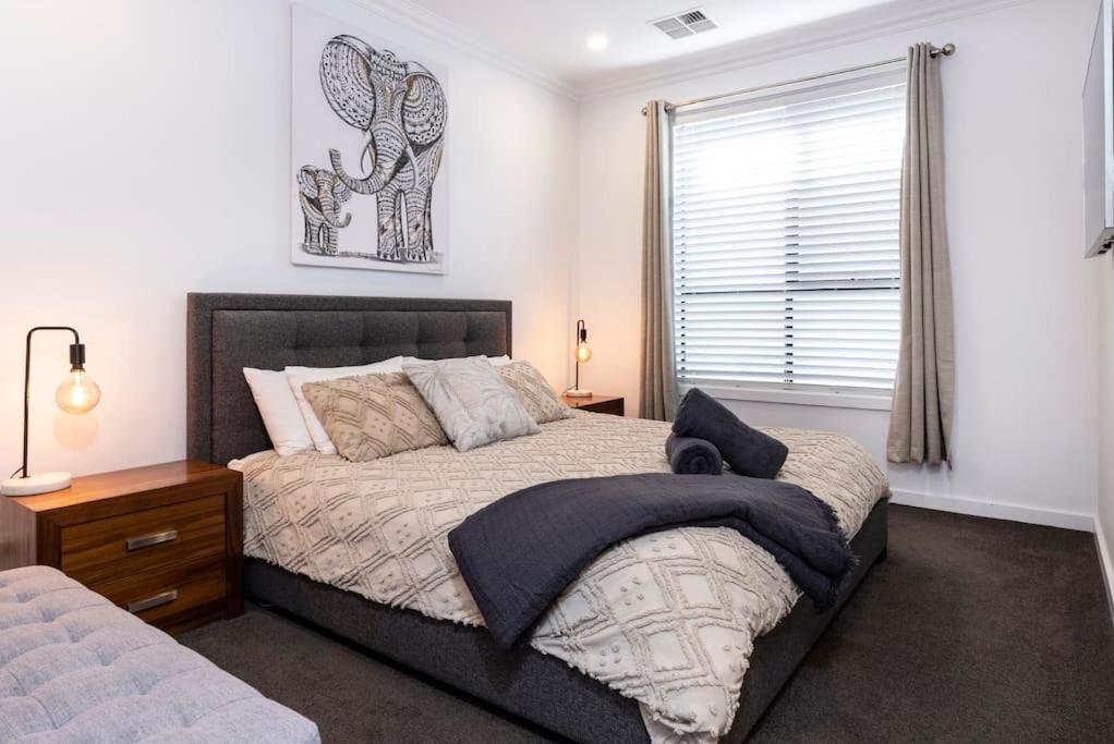 Luxury Home In Christies Beach With King Bed, Nbn, Netflix, 3Bed 2Bath 외부 사진